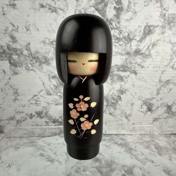 Vintage Japanese Wooden Creative Smiling Girl Kokeshi Doll Handmade 6.5" Signed - Picture 1 of 9